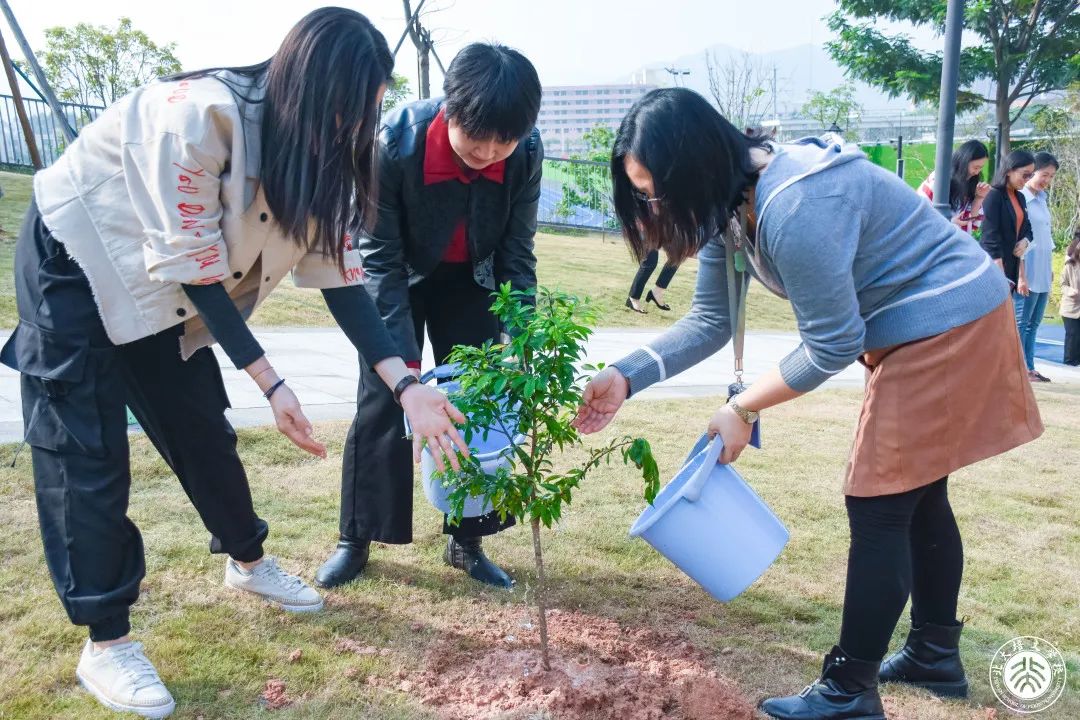 今天,你为地球充“植”了吗? - 惠州培文