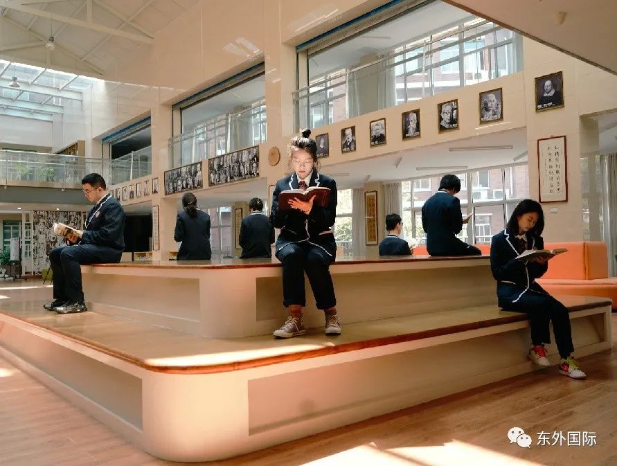 (东外国际)一所神仙学校如何培养出“低进高出”优秀学子! - 东外国际