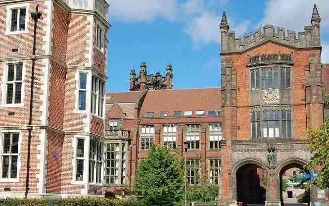 多所英国大学今年评分标准依然放宽