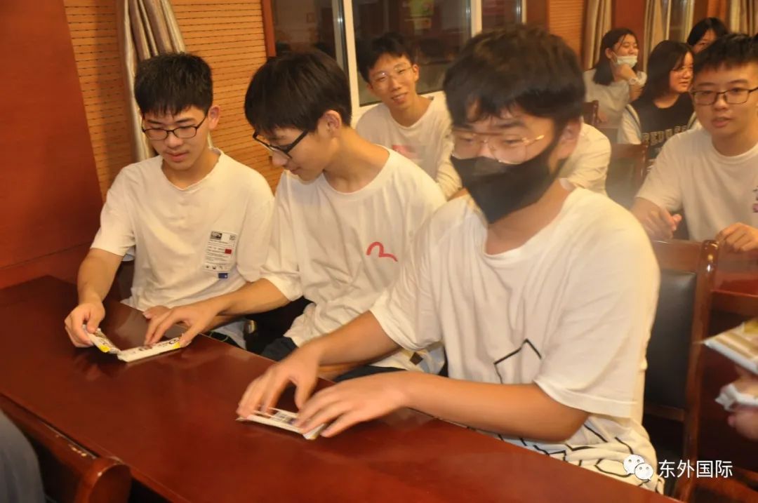 (东外国际)叮，新学期你有一封信请查收@国际部同学 - 东外国际