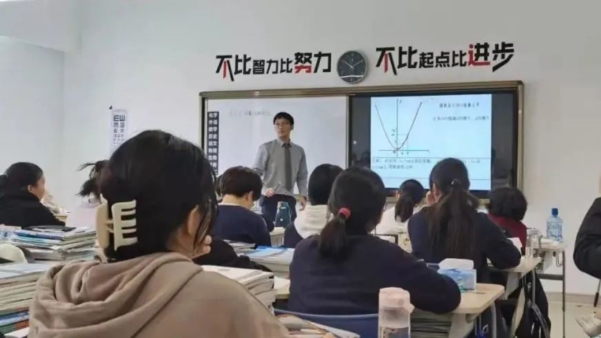 专业领航,优化课堂——教研指导教学活动报道 - 卡迪夫公学平湖
