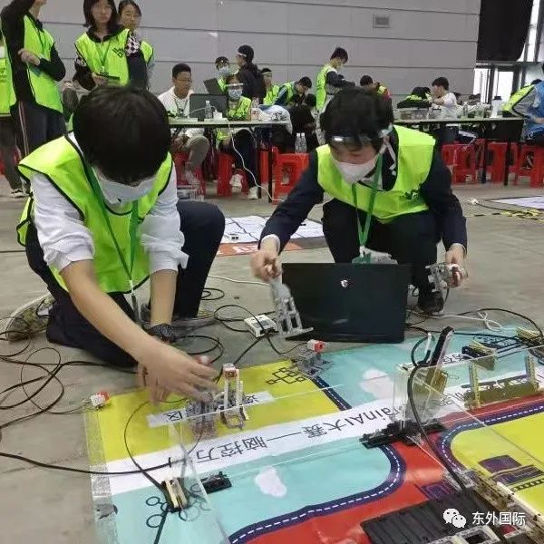 东外国际两位学子斩获全国Brain AI赛项高中组二等奖! - 东外国际