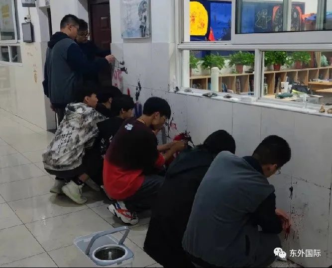 (东外国际)“万圣节狂欢夜”永远不会迟到! - 东外国际