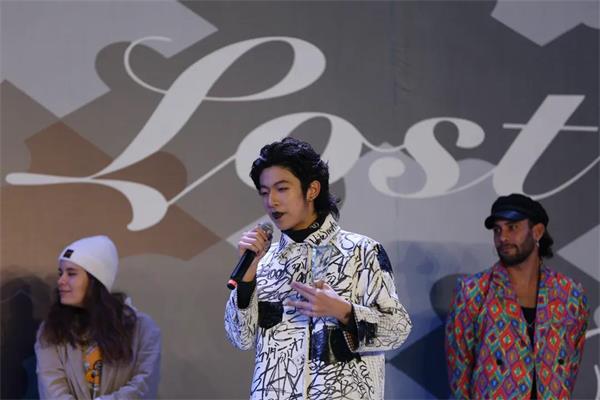 深圳国际交流学院秀场之夜| 青春·灵感·时尚