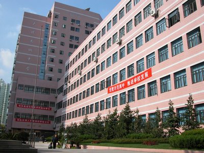 上海卢湾高级中学介绍