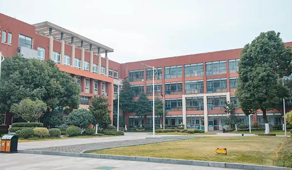 南京句容碧桂园学校 ：南京句容碧桂园学校收费标准是什么？