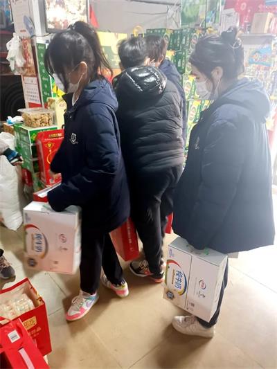青岛赫德双语学校|新年义卖：情暖冬日爱润人心 New Year's Charity Sale