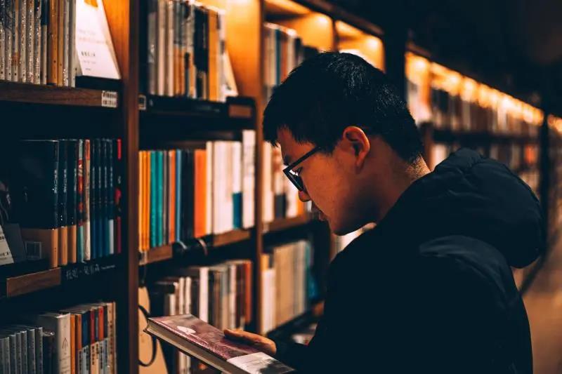 成都七中国际部两位同学被牛津大学录取！                