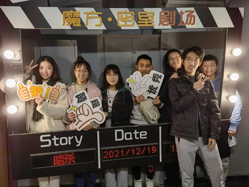 上实剑桥学子起步晚错过IG阶段，他最终依然斩获英伦顶尖offer！                