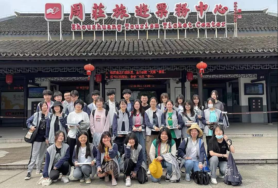 西浦附校李磊美术名师                
