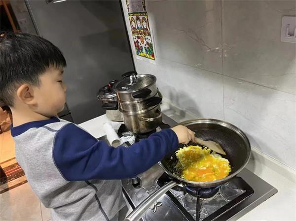 最美是劳动 | 最浓是年味——青岛银海学校国际部