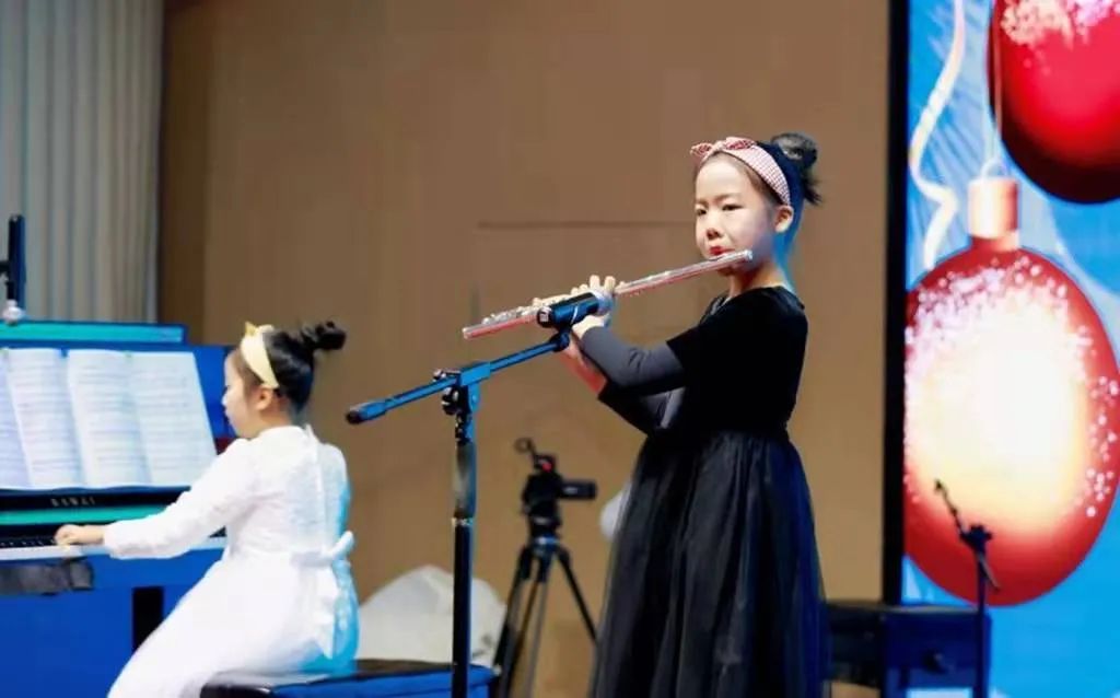 力迈中美国际学校学生志汇编
