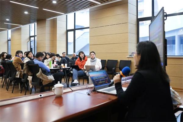 “双减”后作业如何减量又提质？上海托马斯实验学校邀请教育专家来帮忙