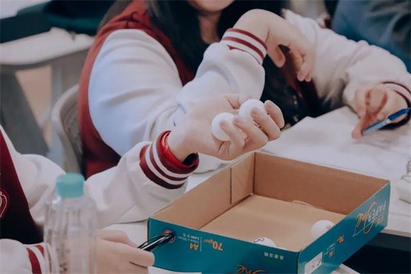 给你丈量世界的权利——看北京王府学校师生如何玩转数学建模