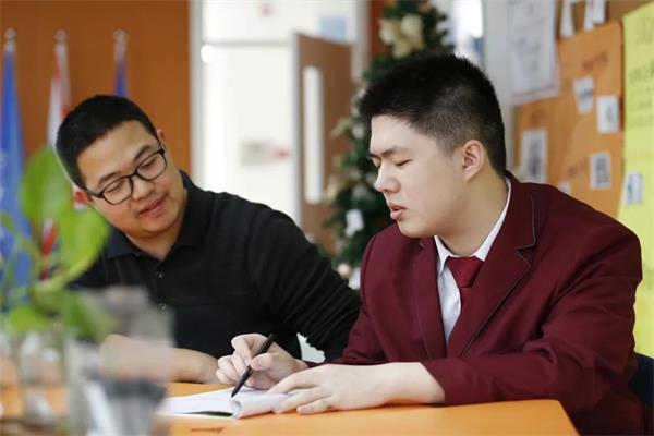 北京爱迪国际学校张一堃：享受学习、坚持自我、心怀他人，这才是剑桥大学所欣赏的模样