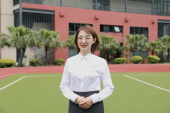 深圳[南山]中加学校冷晶 - 教育的本质要回归孩子身上