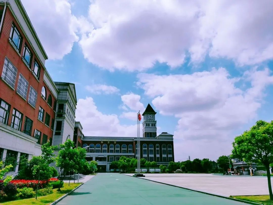 上海枫叶国际学校2022届毕业生虞欣洁的枫叶故事！                