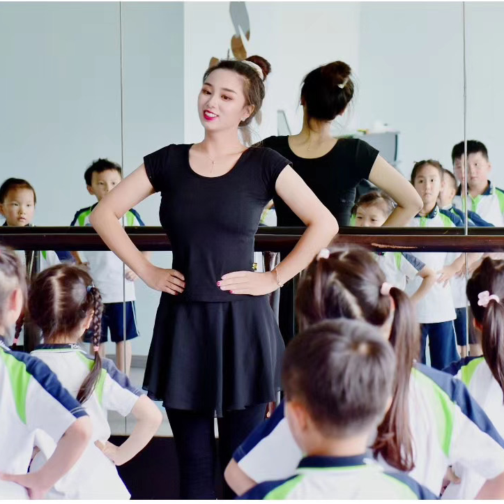 常青藤小学线上教学掠影之艺术篇                