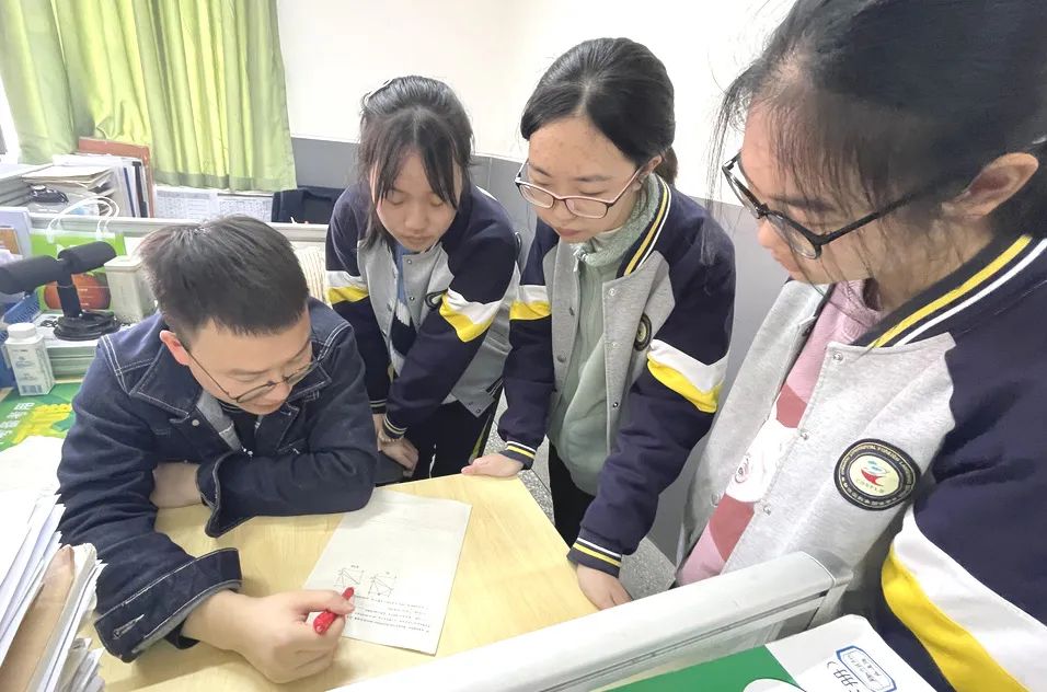 数学闯关大解密，解锁初三数学组——实外初三数学团队风采展示 ！                