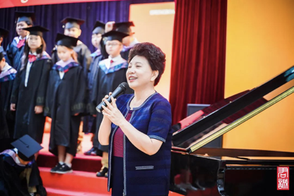 “为母则刚” - 传奇女校长的初心