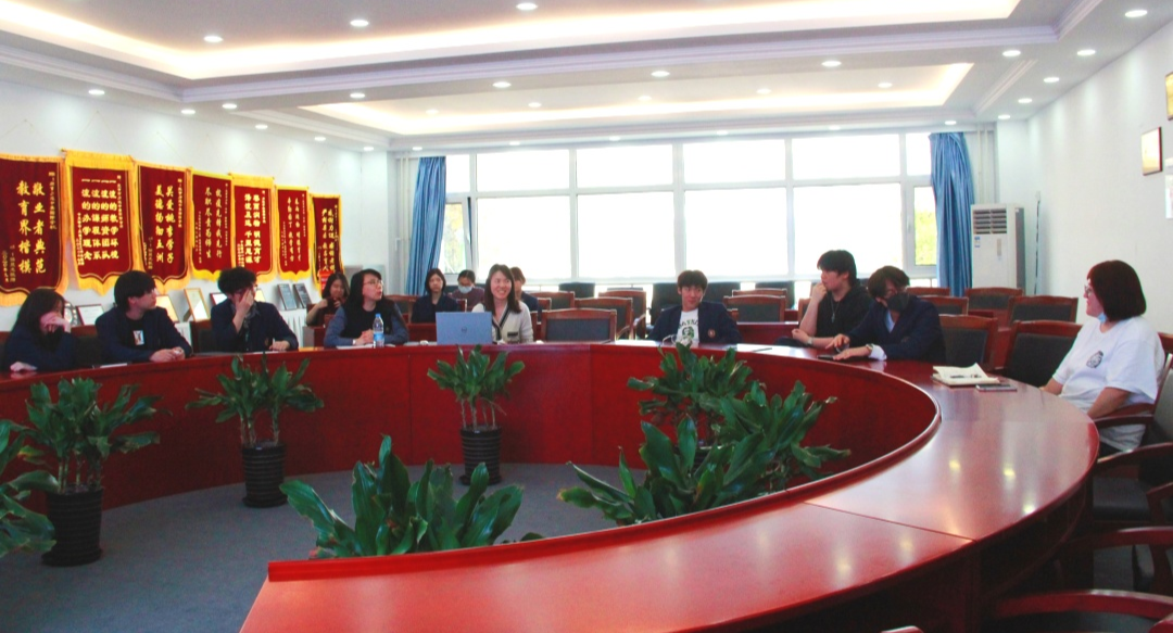 北京市朝阳区力迈学校探究自我，探索职业领域                