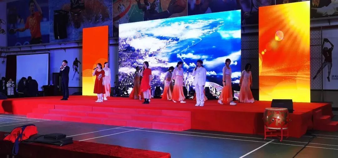 上海枫叶国际学校她，正努力做好每一件事                