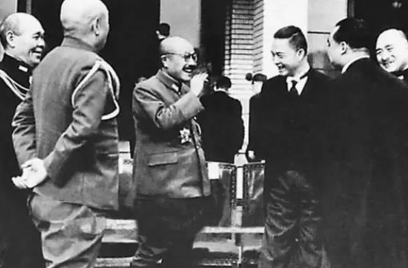 上海师范大学天华学院信仰之路：建党100年 “四史”100讲第十五讲                