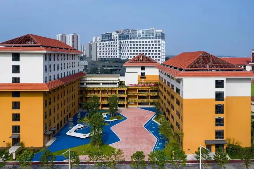 广州新侨学校怎么样呢?2022年广州新侨学校秋季G10新生入学评估安排出炉！                