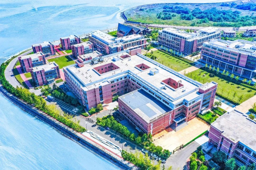 这个夏天,盟诺带你开启任意门! - 青岛盟诺学校