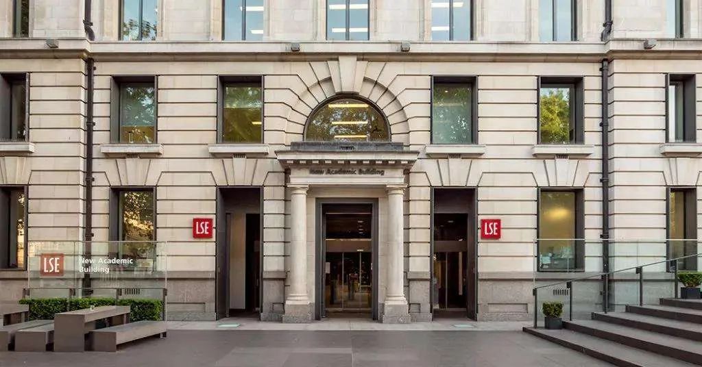 第四封LSE! 恭喜镇海中学国际部陆同学斩获G5伦敦政治经济学院录取！                