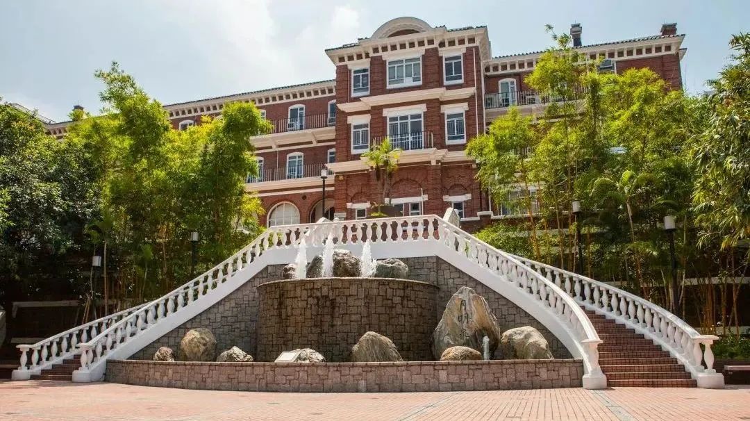 去香港留学好不好?苏州竟有这么多学校录取港大?                