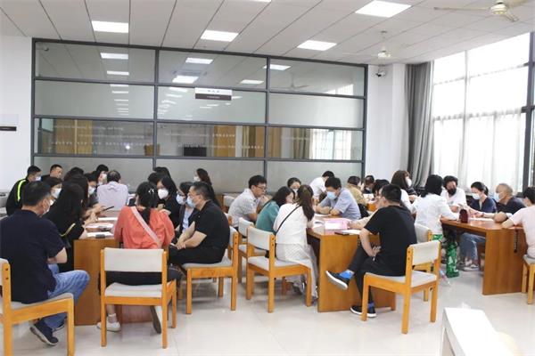 杭州师范大学附属中学国际部准高三学生家长会圆满落幕