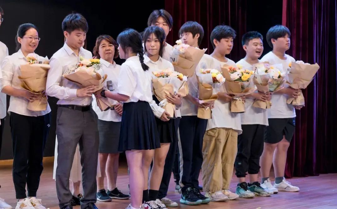 毕业季| 我们和初中说再见，却不跟青春道别 - 湖州帕丁顿双语学校