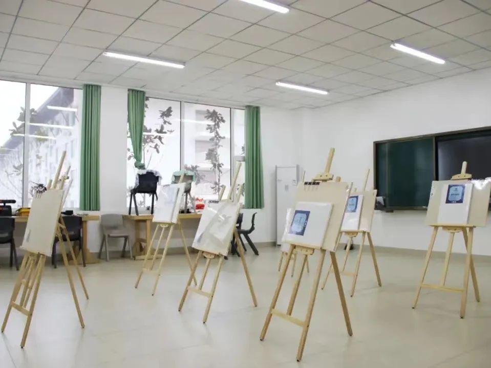 2022年章丘双语学校高中部招生简章介绍