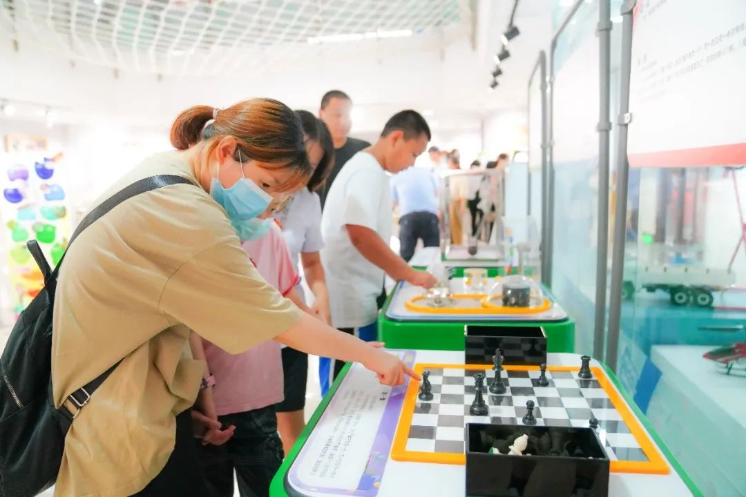 常熟伦华外国语学校第四期警家文化活动圆满举行                