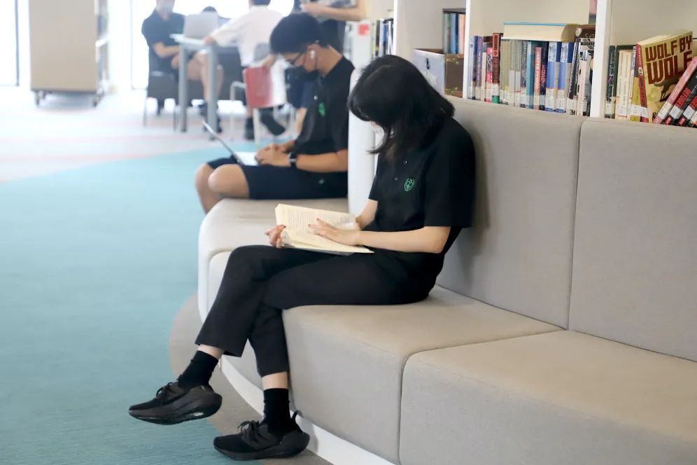 北京世青国际学校带你走进中国经典书籍                