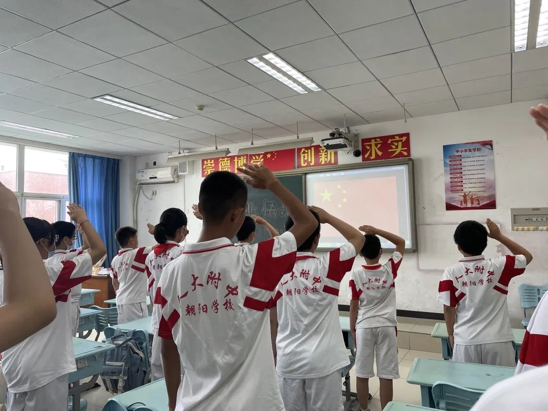 2022届人朝小学部六年级毕业典礼回顾                