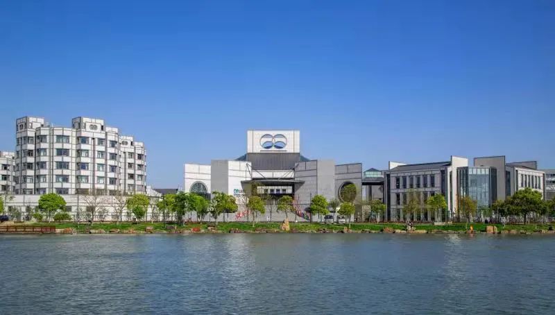 UWC常熟世界联合学院毕业生社区服务之路                