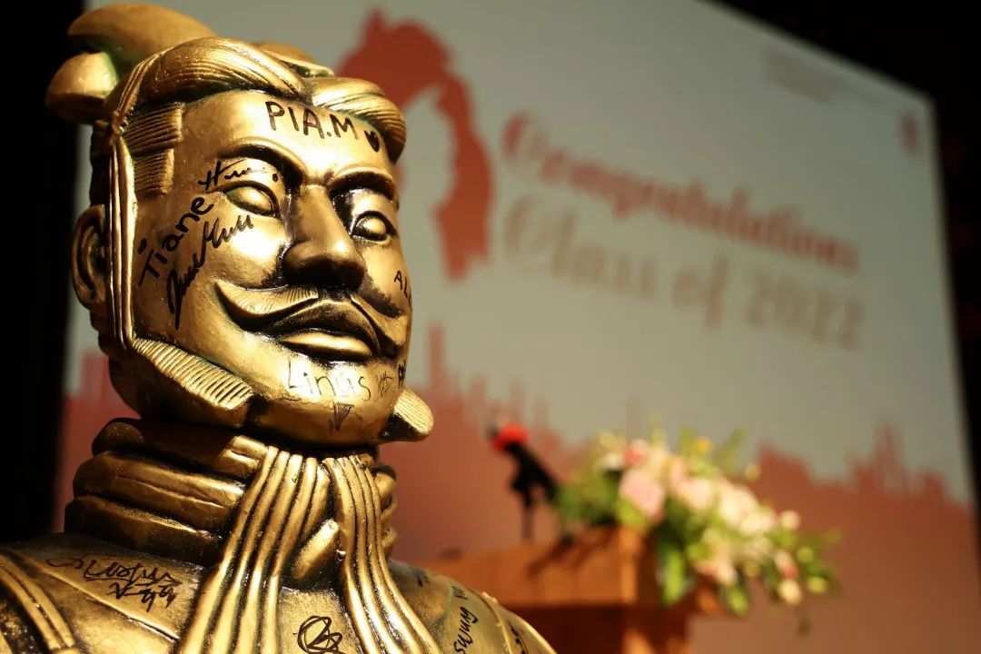 北京德威2022届毕业生取得优异IB成绩！                