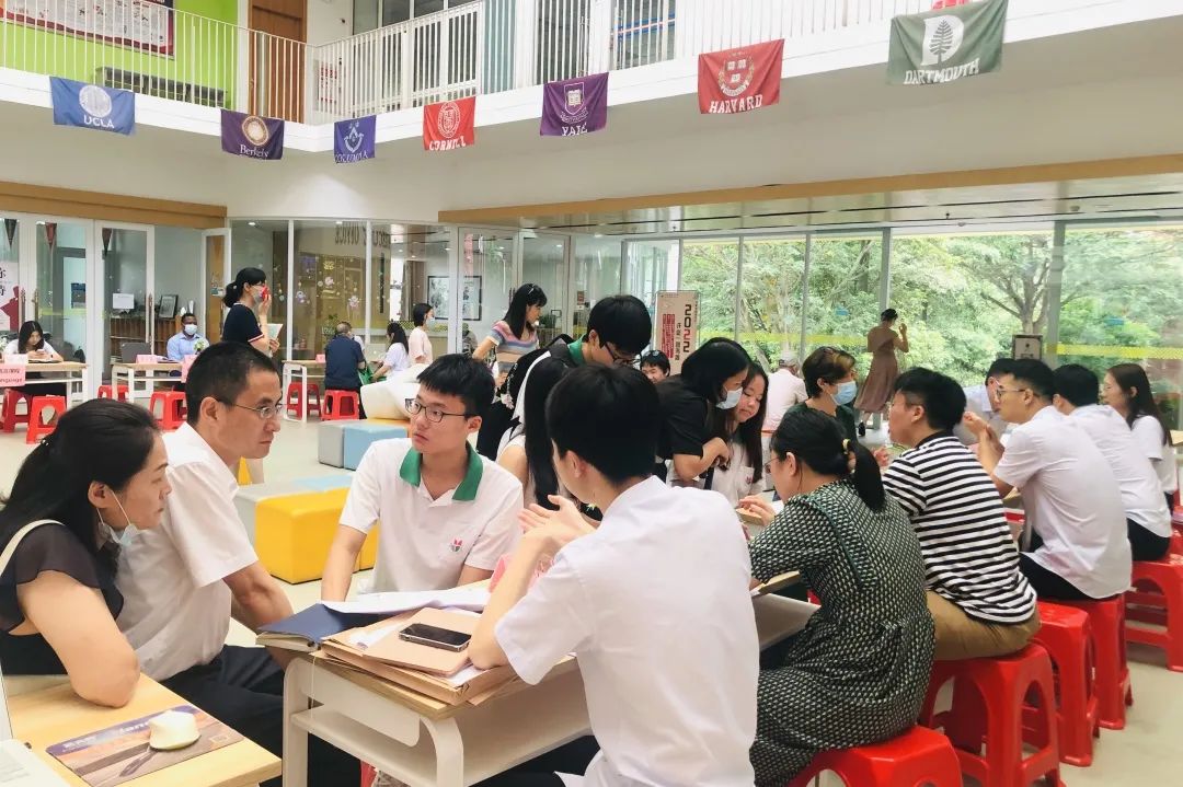 广州市育才实验香江国际部召开2021—2022学年度第二学期期末家长会                