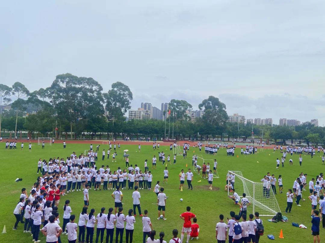 广州外国语学校博雅园微周刊                