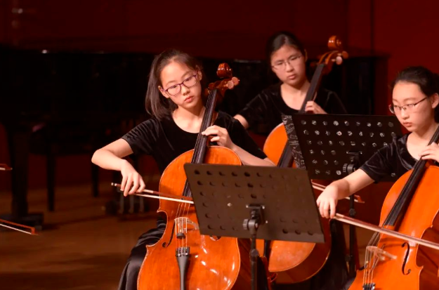 中音鼎石夏季学院招生中｜一对一大师课、室内乐、音乐素养公共课......这个夏天，邀您在紫禁城东岸汲取艺术养分 _ 中央音乐学院鼎石实验学校