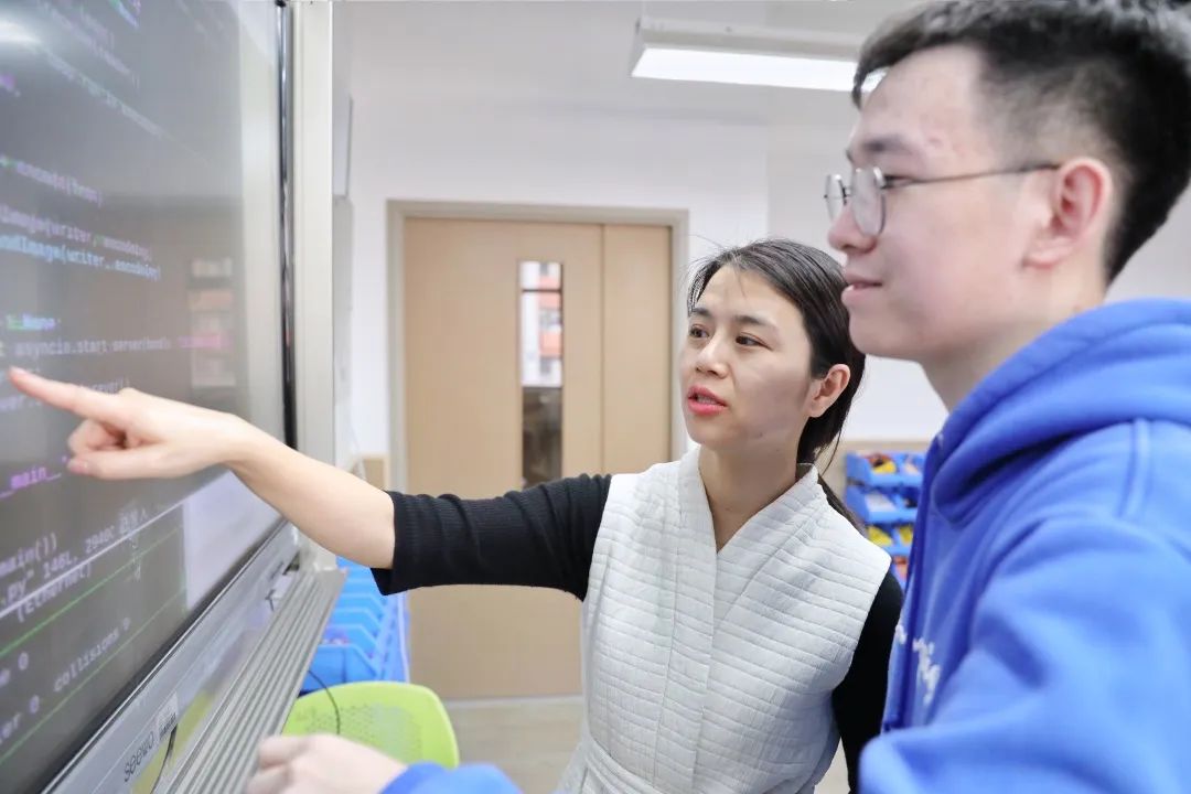 上海安生学校高中部介绍                