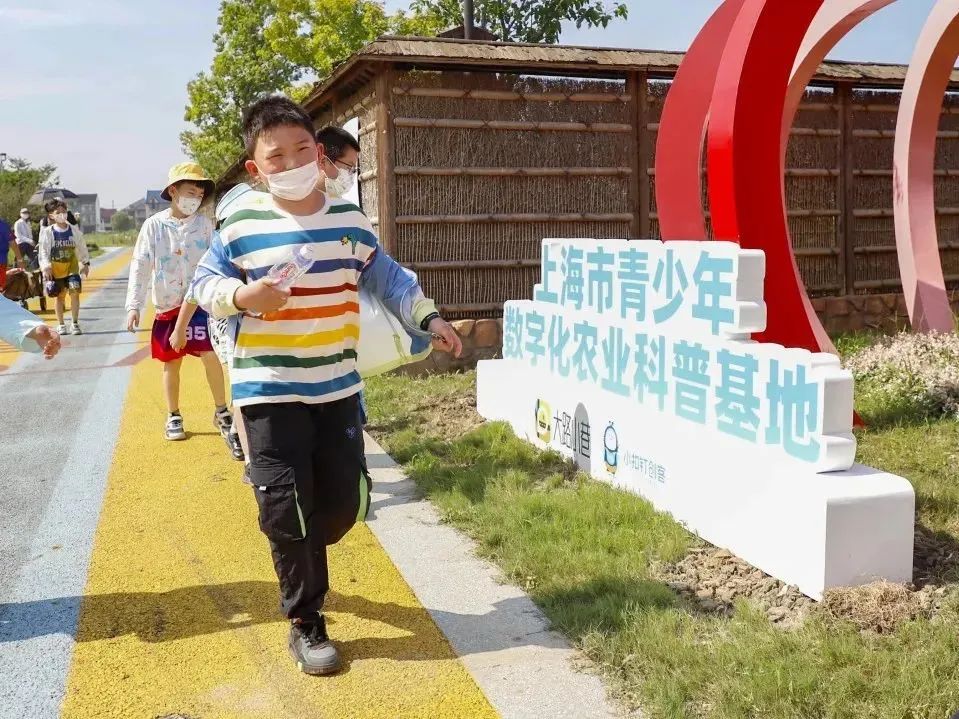 探索营 | 向往的生活, 来一场清凉爽酷、亲近自然的【田园科技】之旅吧! 上海美高双语学校田园科技探索营