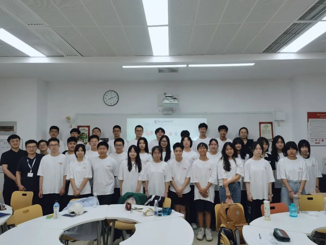 苏州北美国际高级中学7月夏令营回顾暨8月戴维斯夏校开启                