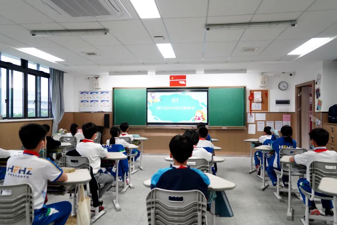 School Services | 全方位高品质服务,助力学生健康快乐成长 华海双语学校全方位简介