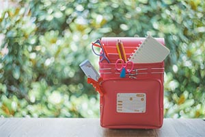 外地户口在北京读高中，可以上北京市新府学外国学校吗? _ 北京新府学外国语学校