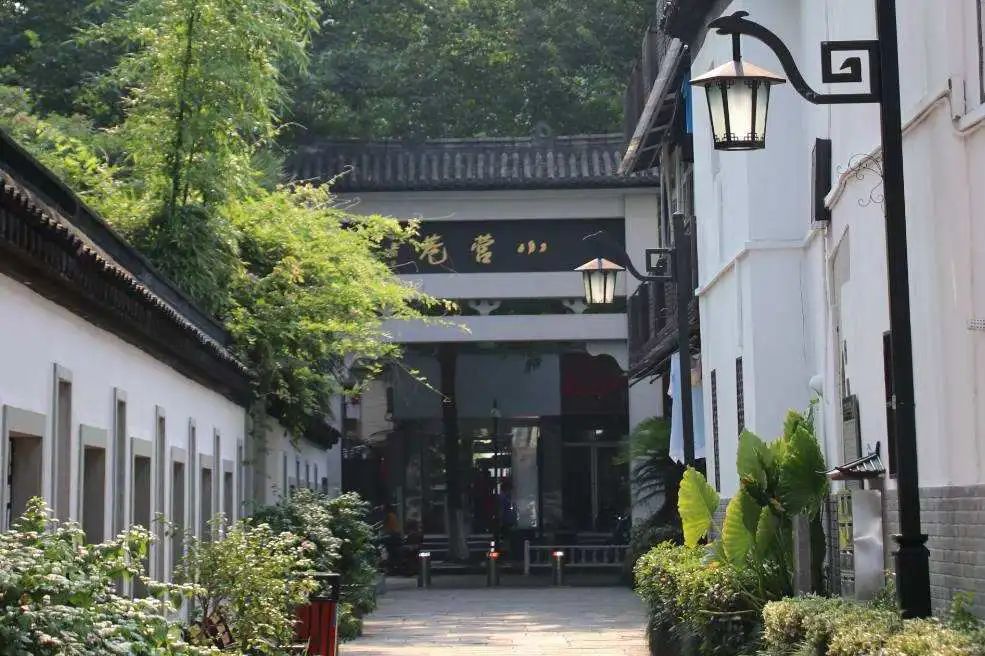 杭州育海外国语开展寻访红色密码主题教育活动                