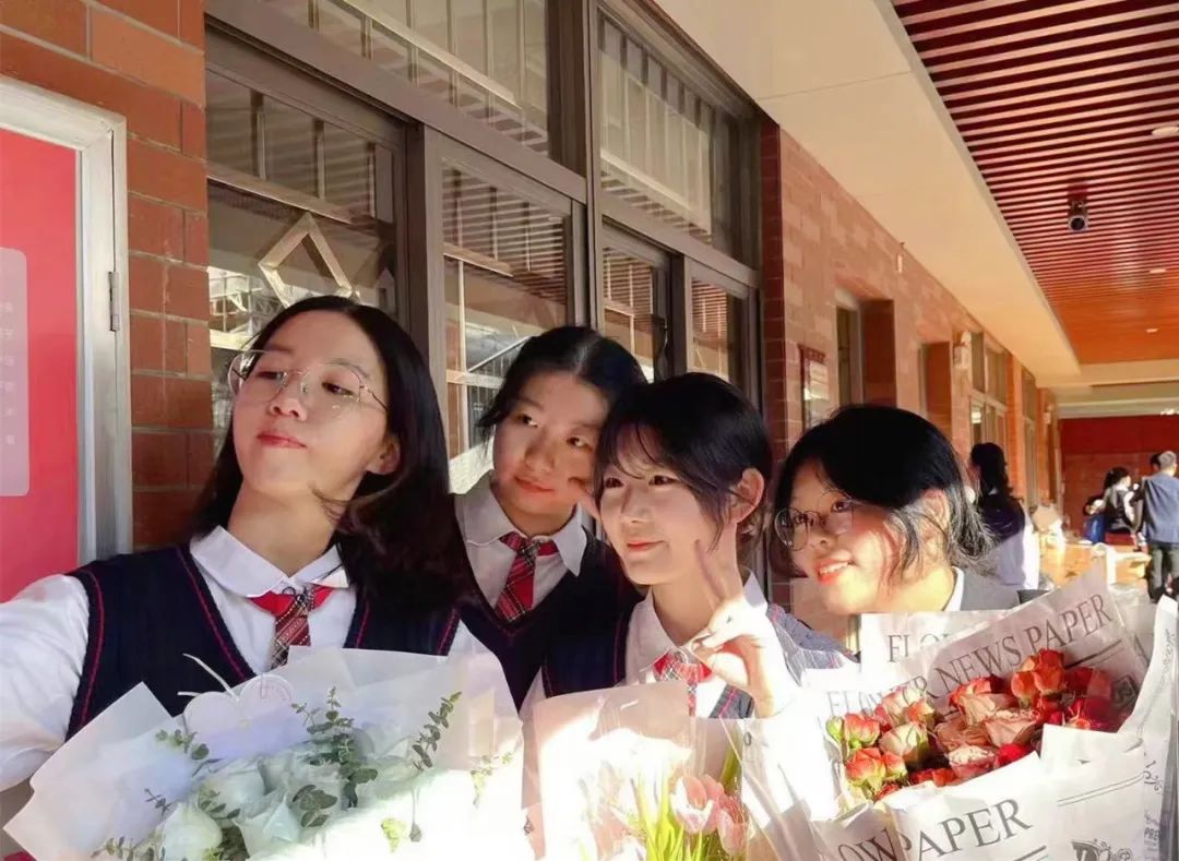 广州外国语学校毕业生梁钰昕的生活故事分享                