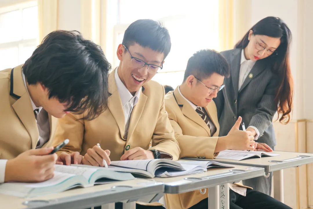 国开中学国际部谈论什么是教育焦虑                